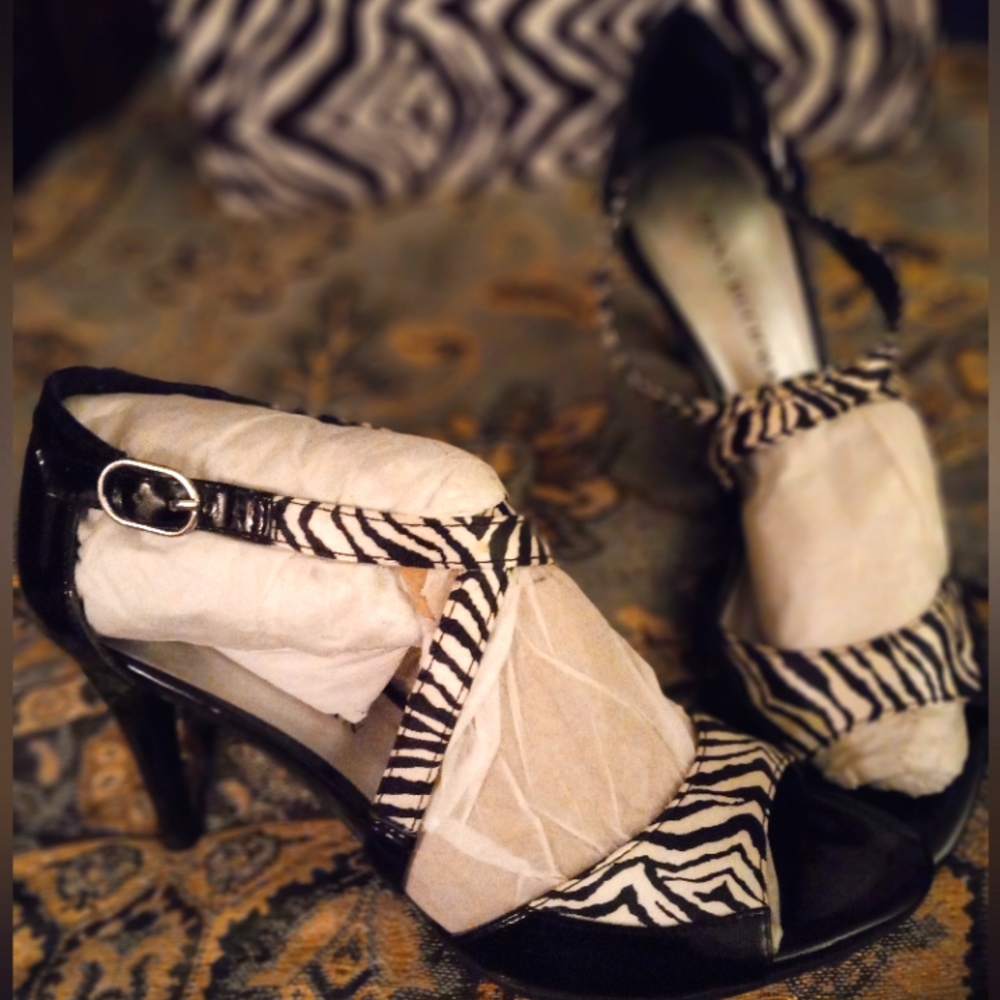 Dana Buchanan Zebra Sling Back Heels